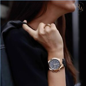 Nữ nên đeo đồng hồ tay nào để tạo phong cách cá tính